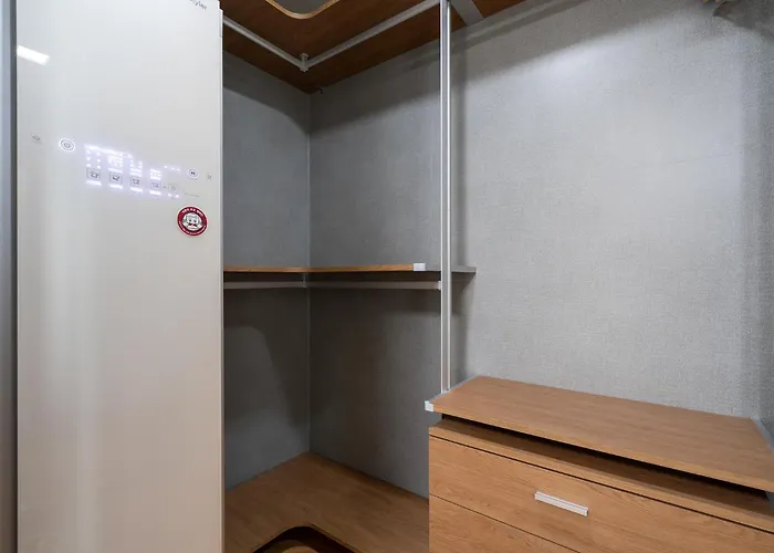 Brown Station Apartament Pusan