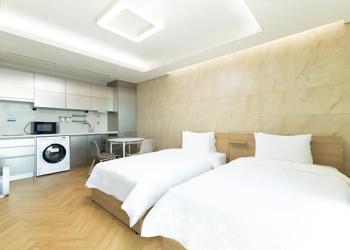 Apartament Brown Station